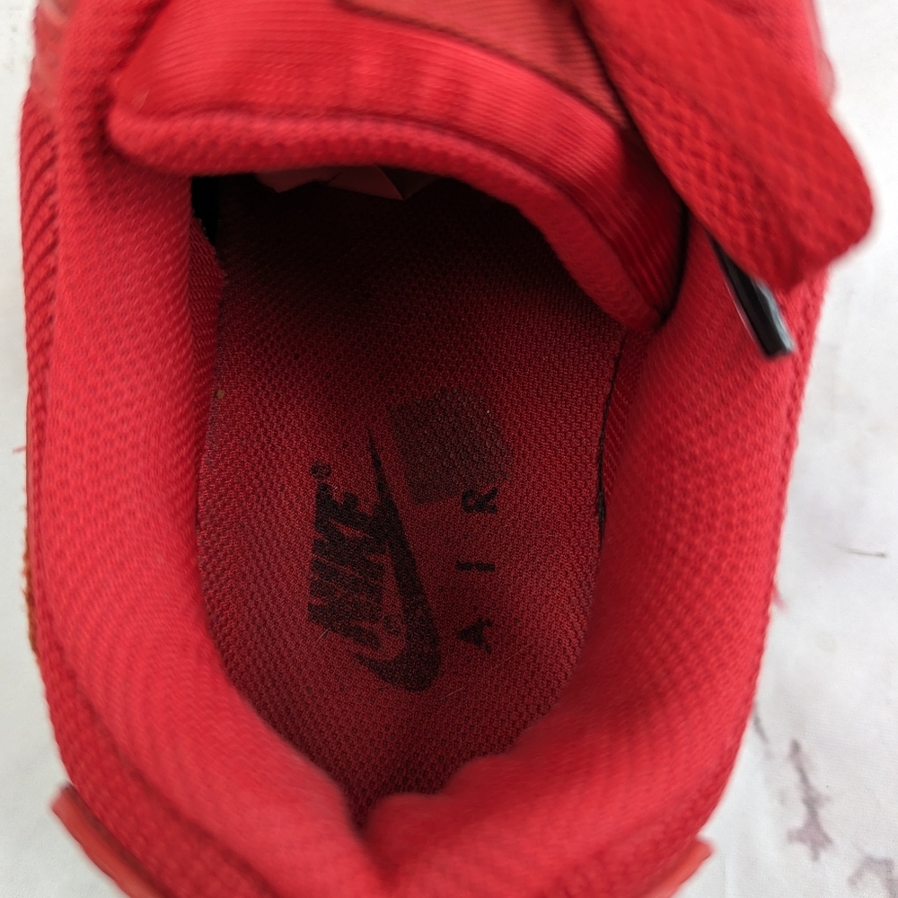 Nike Air Max 90 Triple Red Mens Size 9 CZ7918-600 Shoes Sneakers Lace Up EUC - Picture 7 of 9